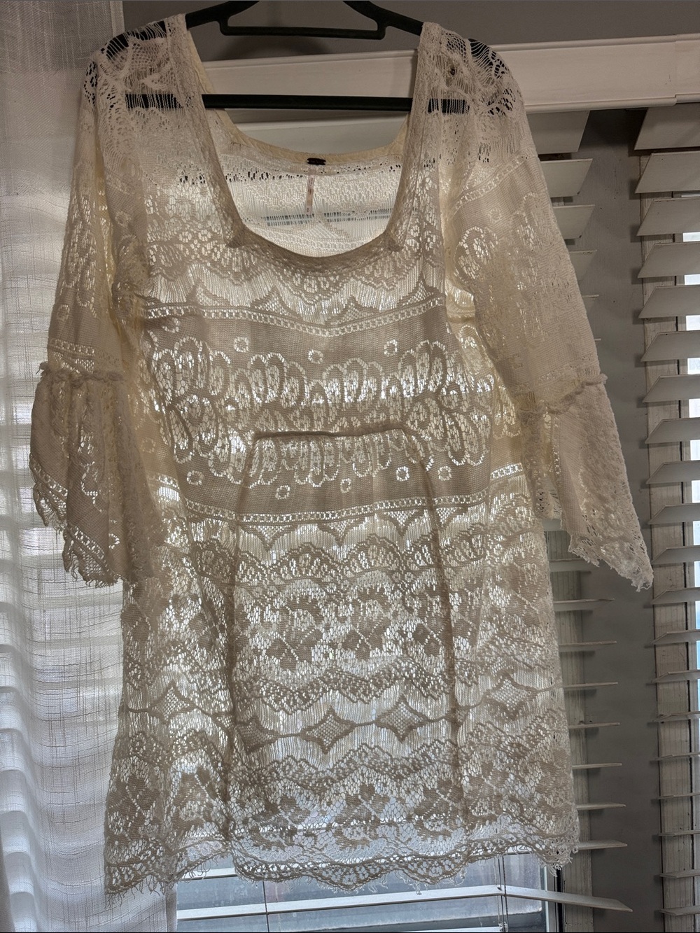 Free people Sheer Lace Overlay dress  in Cream size S